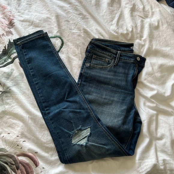 Old Navy High rise Rockstar skinny jeans 👖 - Picture 2 of 3